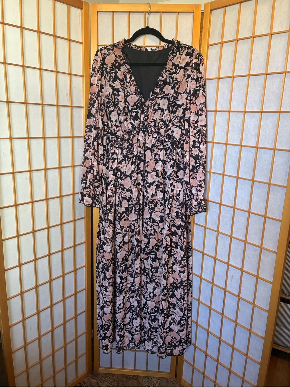 Women’s Black & Pink Floral Long Sleeve Maxi Dress